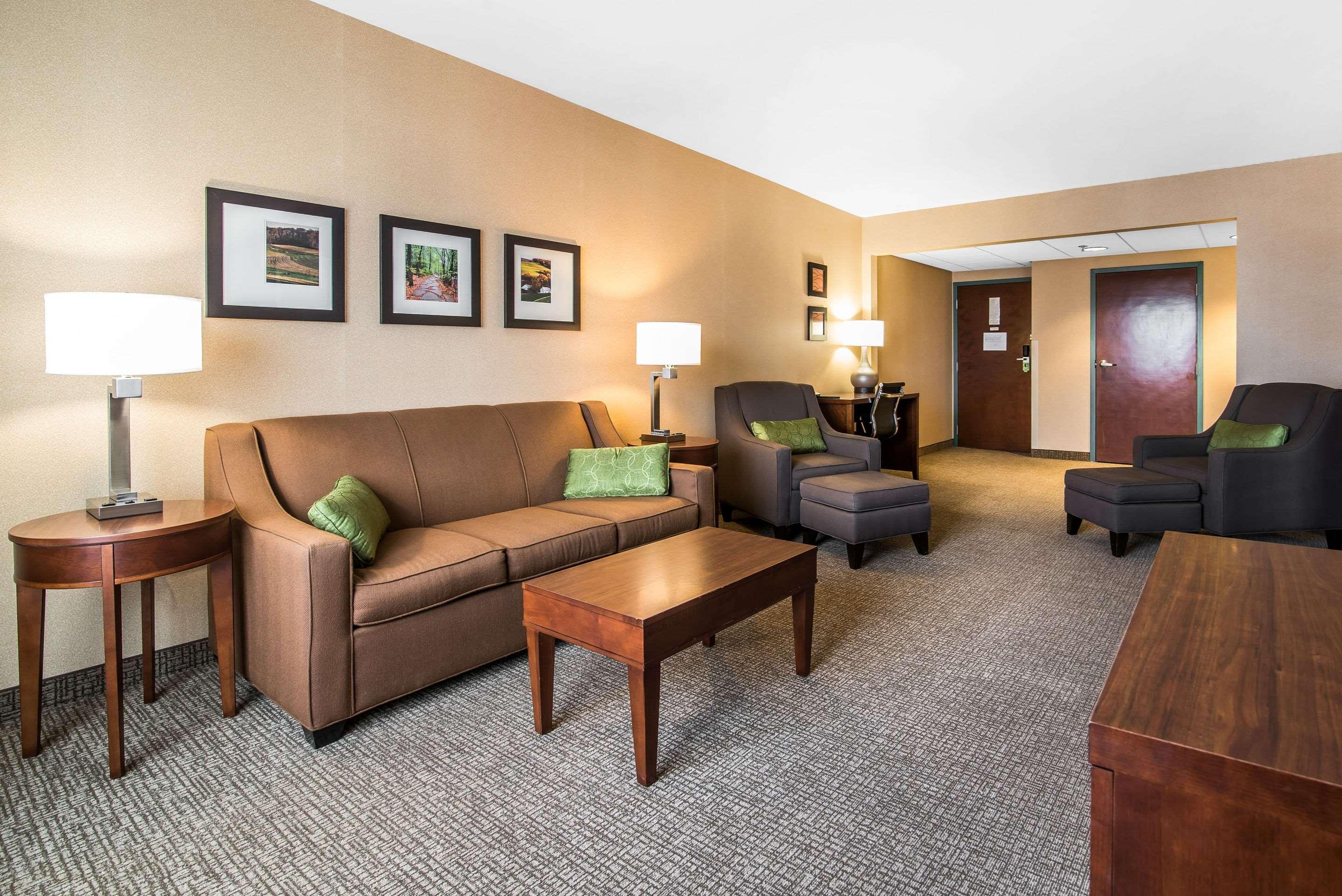 Quality Inn & Suites Towanda Екстериор снимка